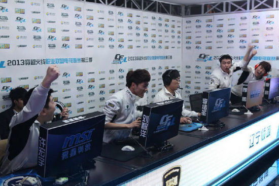 菲利克斯在 菲利克斯在